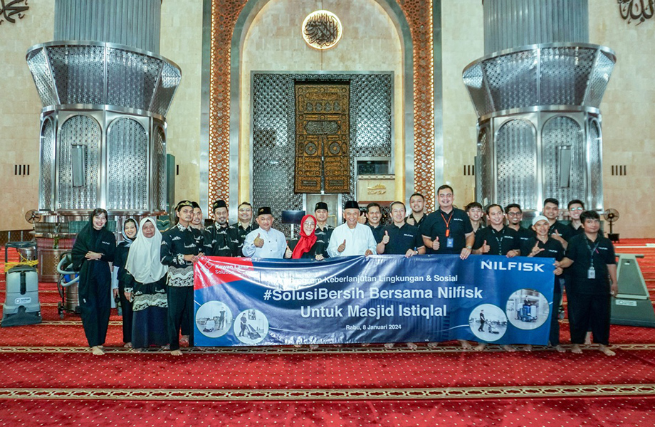Starting the New Year, Kawan Lama Solution Supported by Nilfisk Brings #SolusiBersih to Indonesian Iconic Sites