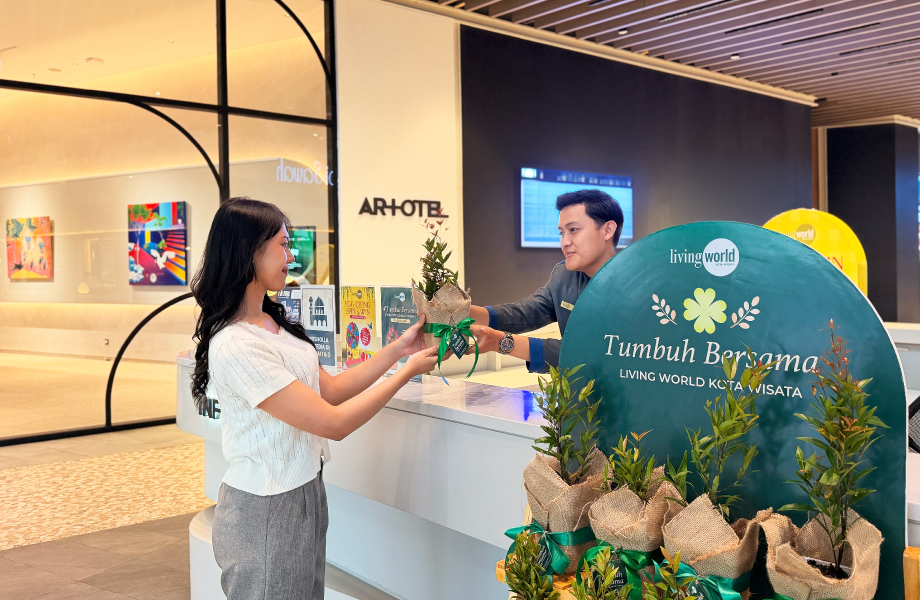 Rayakan Hari Bumi melalui Aksi #TumbuhBersama Living World Kota Wisata Cibubur
