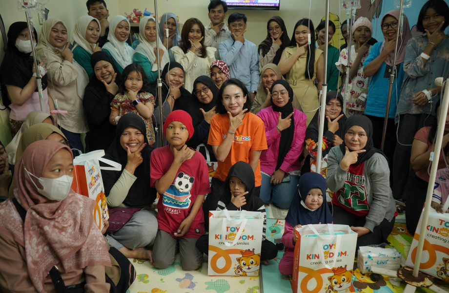 Toys Kingdom Hadirkan Senyum dan Harapan untuk Anak Pejuang Kanker